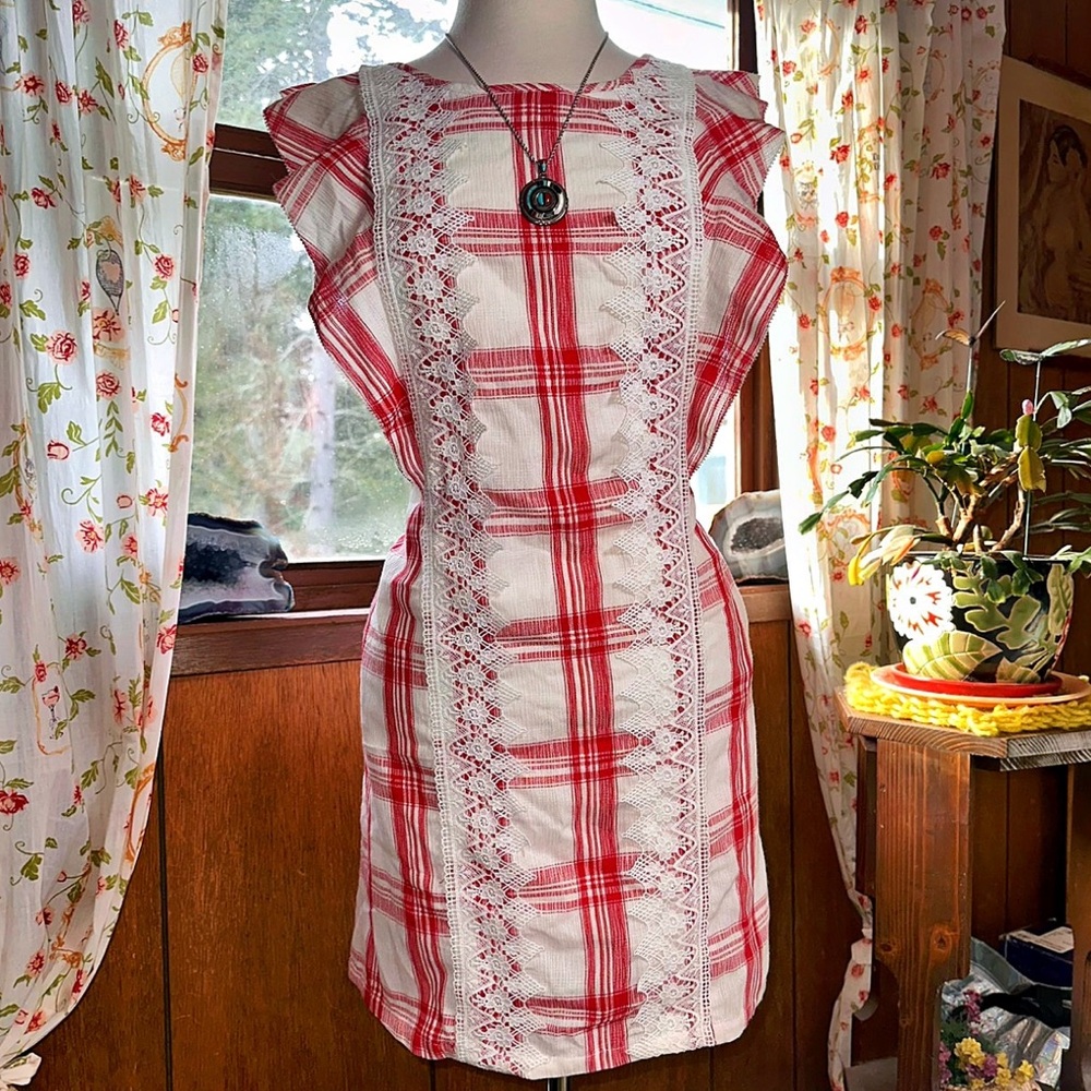 Entro • Plaid & Lace Ruffle Sleeve Shift Dress